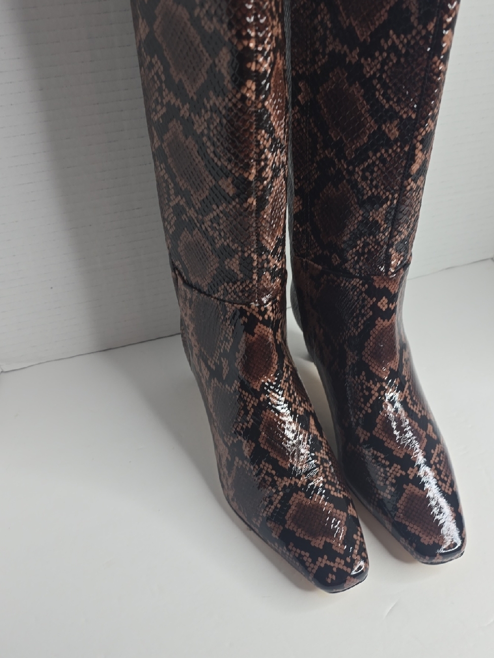 Antonio Melani Snake Patent Leather Tall Boots Wide Calf Size 6 - Picture 5 of 8